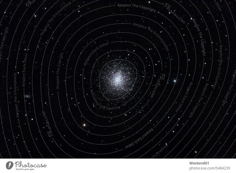 M13 Herkules-Kugelsternhaufen Nacht nachts Herkuleshaufen Messier 13 Sternenhaufen Natur imposant beeindruckend Sternhimmel Sternenhimmel Astronomie