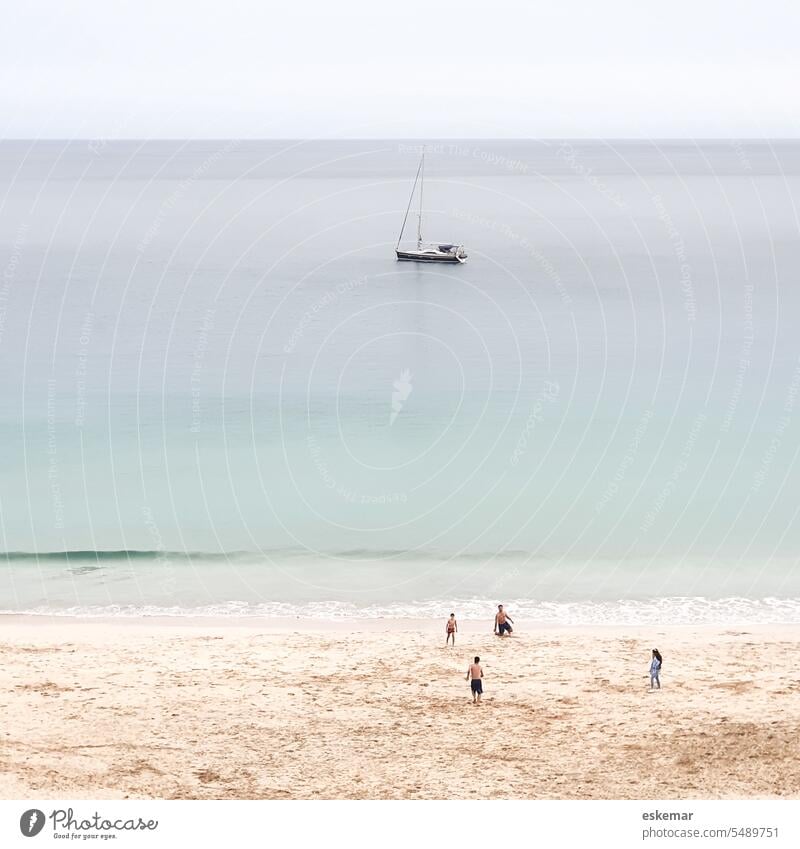 Strand bei Morro Jable, Fuerteventura, Spanien Meer Urlaub Europa Insel Textfreiraum Menschen Boot Segelboot quadratisch klein kleine Kleine Menschen Ferien