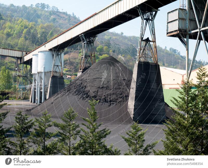Kohleverarbeitungsanlage Bergbau Pflanze Mine Wäscherei Vorbereitung verfeinern Sauberkeit Fabrik Haufen extrahierend Zeche Förderer anthrazit Energie