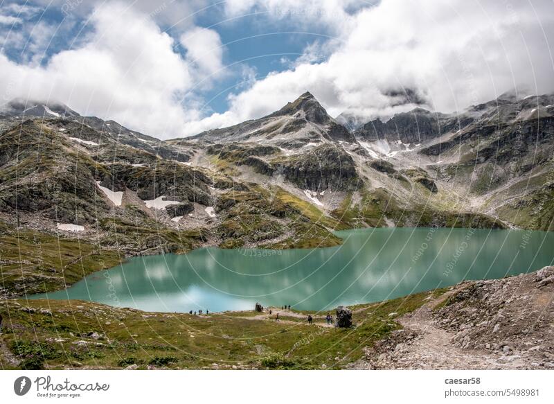 Wunderschöne Fotografie des Weisssees in den Hohen Tauern See weiß Alpen Berge u. Gebirge Natur Himmel Wasser blau reisen Landschaft Schnee Wolken malerisch