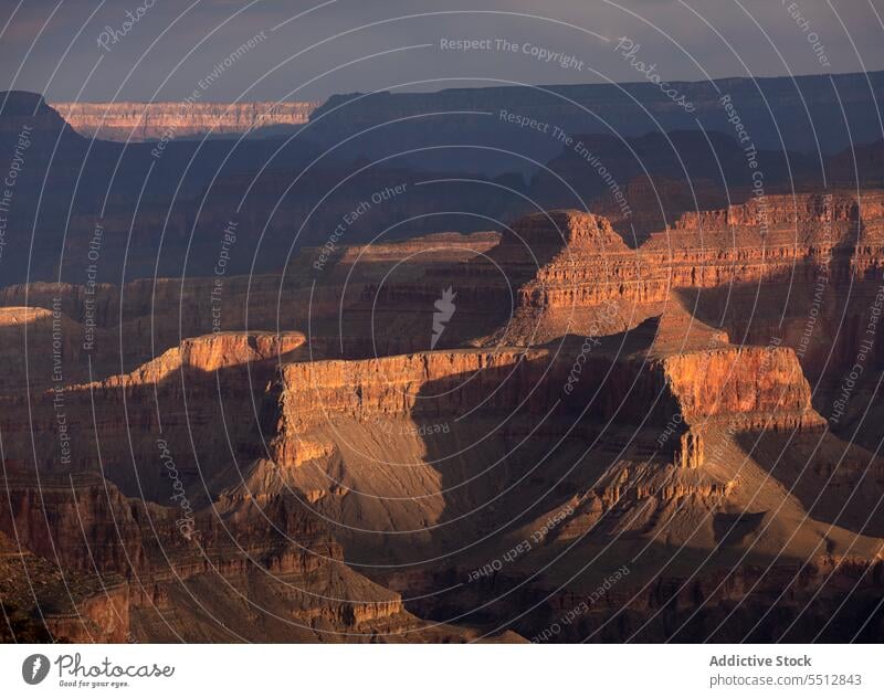 Felsformation am Abend Grand Canyon felsig Formation Felsen Geologie rau wolkig Sightseeing Stein national Schlucht USA amerika Vereinigte Staaten Arizona