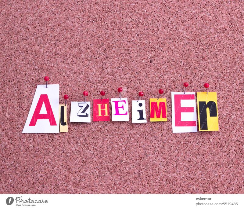 Alzheimer Demenz niemand Alter Krankheit Senior alt Gesundheit älter Gesundheitswesen vergessen Depression Konzept Verlust Gedächtnis verwirrt Wort Schrift