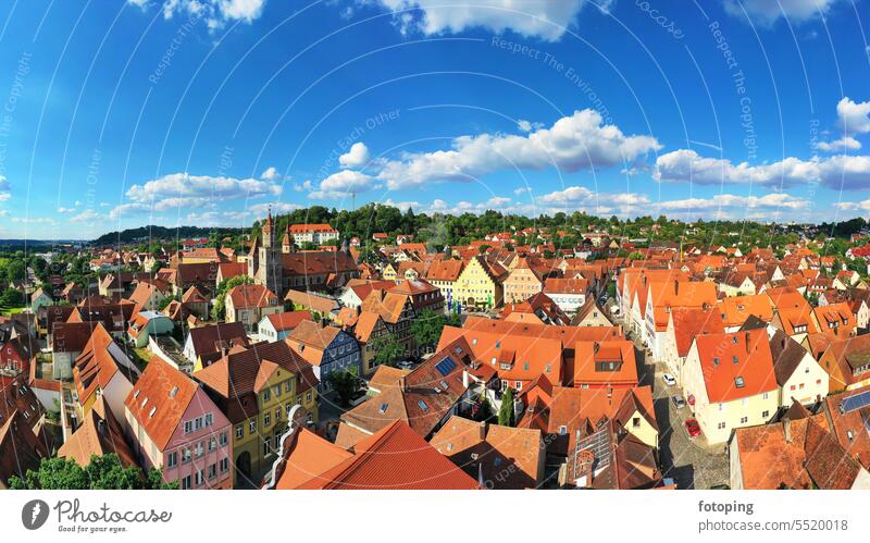 Luftbild von Feuchtwangen mit Blick auf das historische Zentrum der Altstadt. Mittelfranken Bayern Ansbach Süddeutschland Deutschland Europa fotoping Ausflug