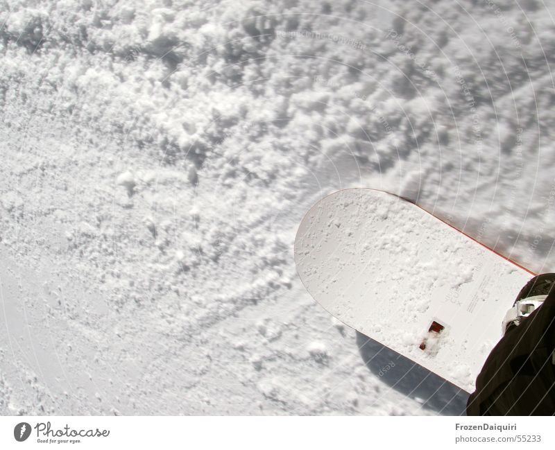 Riding Snowboard Snowboarding fahren weiß Schnee hell Kontrast Vogelperspektive Detailaufnahme Außenaufnahme Farbfoto 1 Bewegungsunschärfe