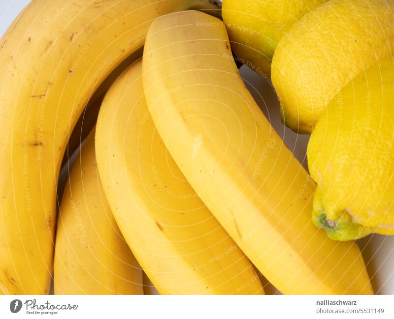 Farbe Gelb vitamine markt frisch südfrucht Obst- oder Gemüsestand obst früchte Gesunde Ernährung gelb Banane Pflanze Gesundheit Frucht Lebensmittel lecker süß