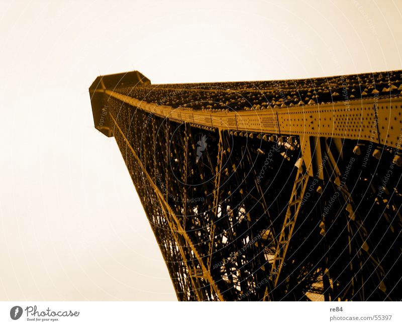 Ob der Herr Eiffel da nicht was kompensieren wollte... Part II Tour d'Eiffel Paris Stahl Symbole & Metaphern netzartig Geäst gekrümmt Bauwerk prächtig Kunst