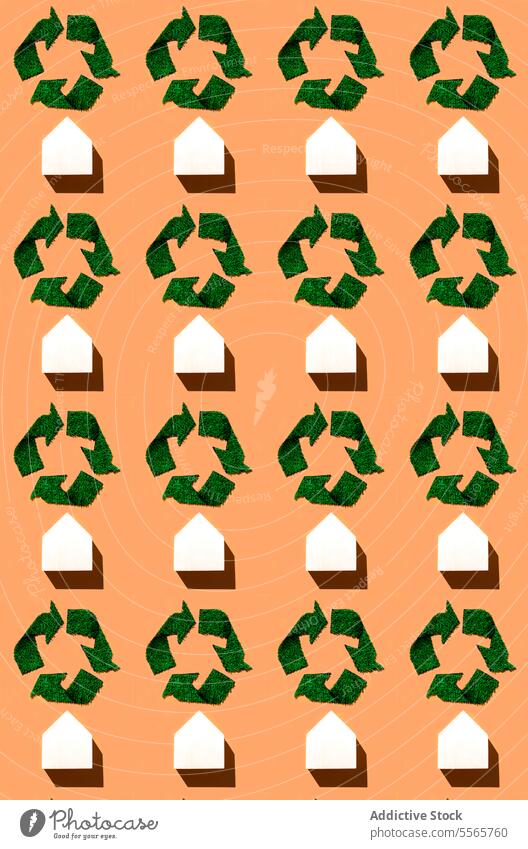 Eine Gruppe von nachhaltigen Symbol des Recycling auf einem orangefarbenen Hintergrund grün Formen Zusammensetzung pulsierend geometrisch Farben Design abstrakt