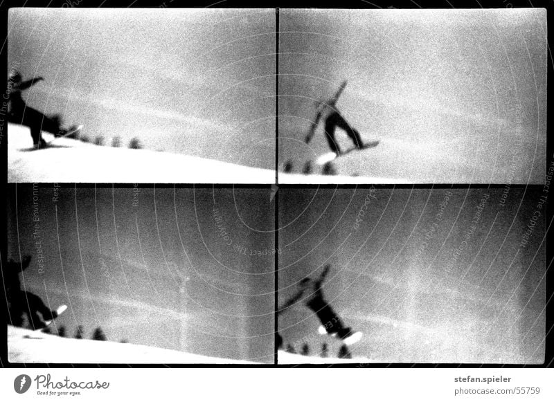 Sprung schwarz weiß Snowboard springen Lomografie Winter Skipiste Trick Kick grau Schwarzweißfoto 360 Schnee fallen Himmel Bewegung Außenaufnahme 4 Drehung