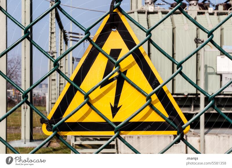 High Voltage Hochspannung Hinweisschild Warnschild Blitz Pfeil Sicherheit Zaun Elektrizität Industrie gefährlich Schilder & Markierungen Warnung Umspannwerk