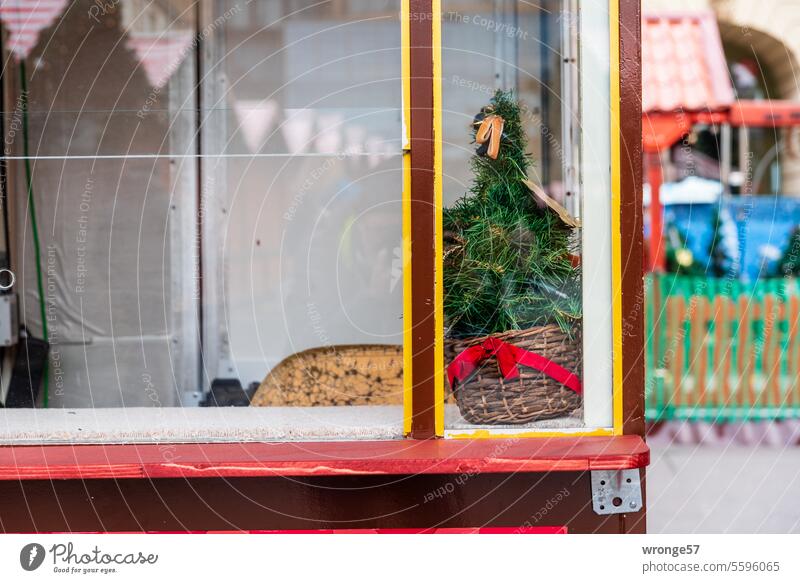 Oh Tannenbaum | Platz ist in der kleinsten Hütte Thementag Weihnachtsbaum künstlich Weihnachten & Advent Weihnachtsdekoration weihnachtlich festlich