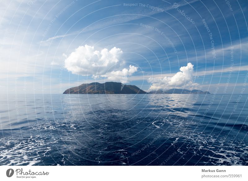 Liparische Inseln Ferien & Urlaub & Reisen Sommer Natur Landschaft Wasser Himmel Wolken blau Italien Meer Wasseroberfläche Mittelmeer Segeln Farbfoto