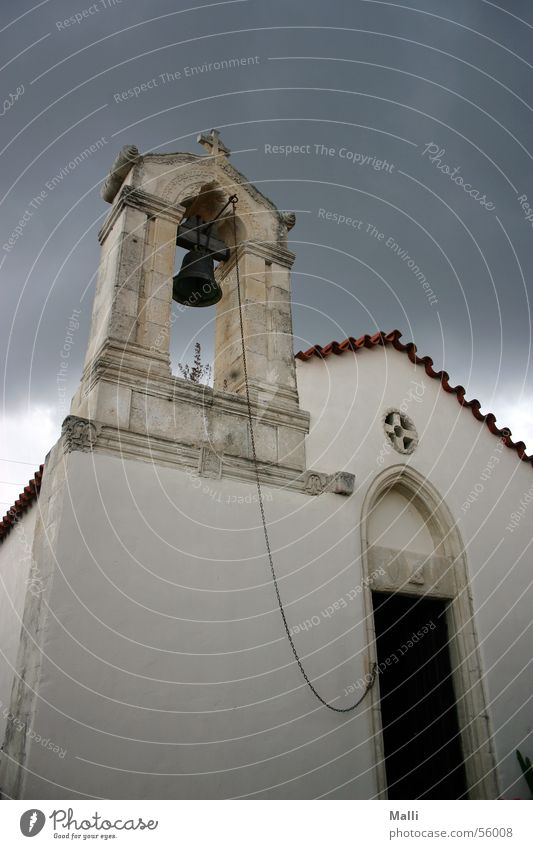 bedrohlich Glocke Wolken Rettung Kreta Religion & Glaube Weitwinkel Regen Gewitter Angst Traurigkeit