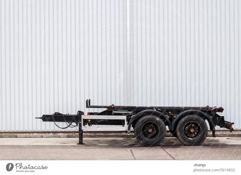 Parken Schwertransport Belastbarkeit Doppelachse Achse Arbeit & Erwerbstätigkeit Lastwagen Nutzfahrzeug Transporter Lastkraftwagen Anhänger Fahrzeuganhänger
