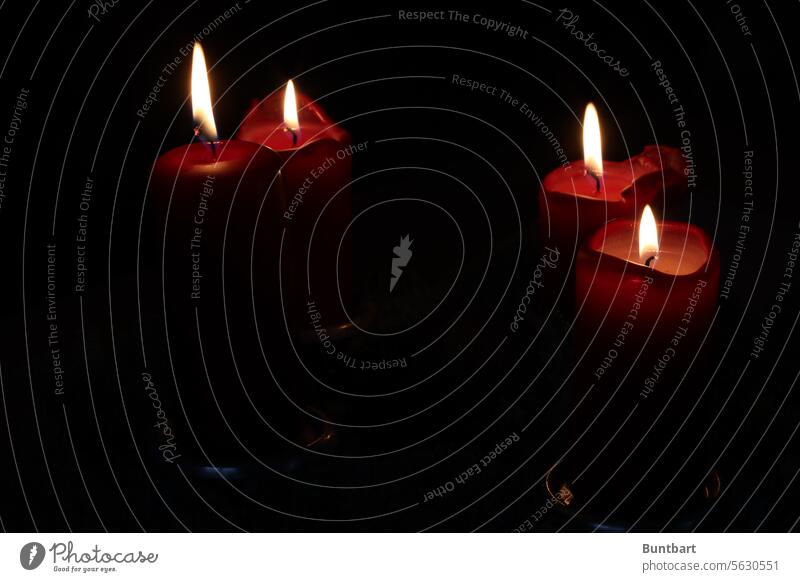 4 rote Kerzen Kerzenschein Licht Hoffnung Religion leuchten Advent Christentum Religion & Glaube Spiritualität besinnlich Weihnachten & Advent