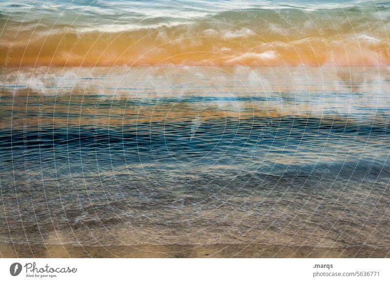 Wellenbad Farbe Doppelbelichtung Umwelt unruhig abstrakt Urelemente Horizont Stimmung Wasser Dynamik Wellenbruch Perspektive Gezeiten Brandung Gischt Gewässer