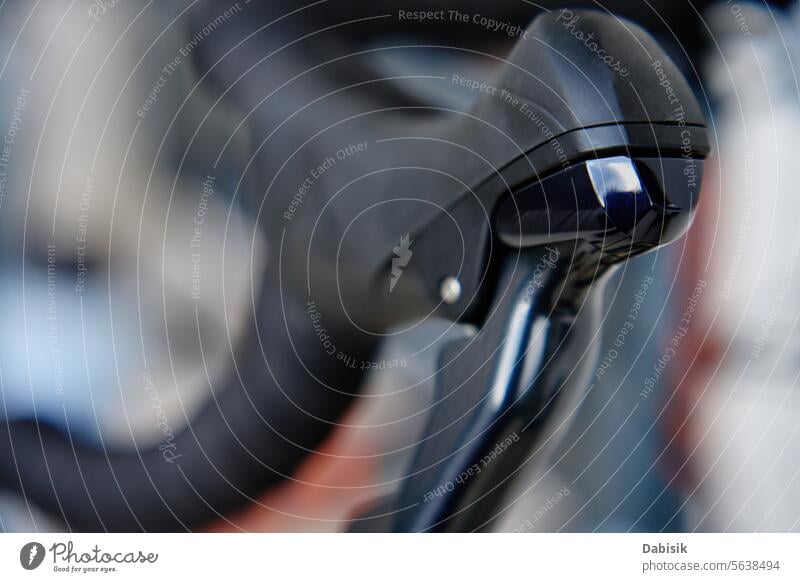 Rennradlenker mit Mannette und Schaltbremsgriff Fahrrad Zyklus Rennen Handgriff Bremse Lenker Antriebsstrang Übertragung Bremsen Gerät Sport schwarz