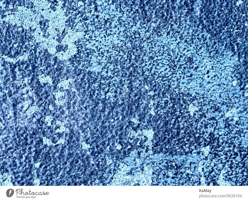 Hintergrund aus einem alten Anstrich blauer Farbe, der von einer Wand abblättert background Fläche abblättern verrottet Muster gemustert Struktur abstrakt matt
