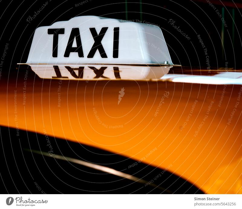 Taxis Auto Schild Autodach Nahaufnahme