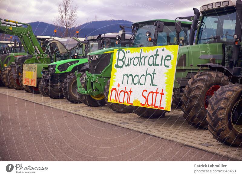 Bauernregel bauernproteste traktor trecker landwirtschaft agrarwirtschaft spruch statement aussage haltung Agrarwirtschaft Maschine Arbeit Bauernhof Ackerbau