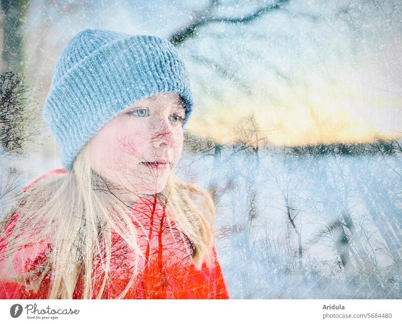 Kinderportrait | Erinnerung an den Winter Mädchen Portrait Porträt Kindheit Collage Bäume Schnee Gesicht blau Mütze Blick Mensch kalt Licht Wintersonne