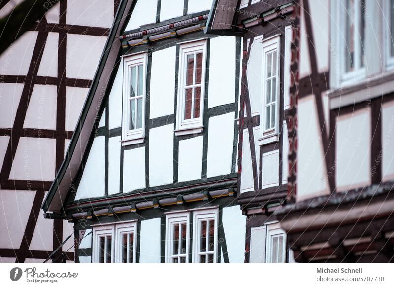 Fachwerk im Sauerland Fachwerkhaus alt altstadt historisch Altstadt Architektur geschichte historie Holzbauweise Linien Linien und Formen stadtbild Stadtbilder