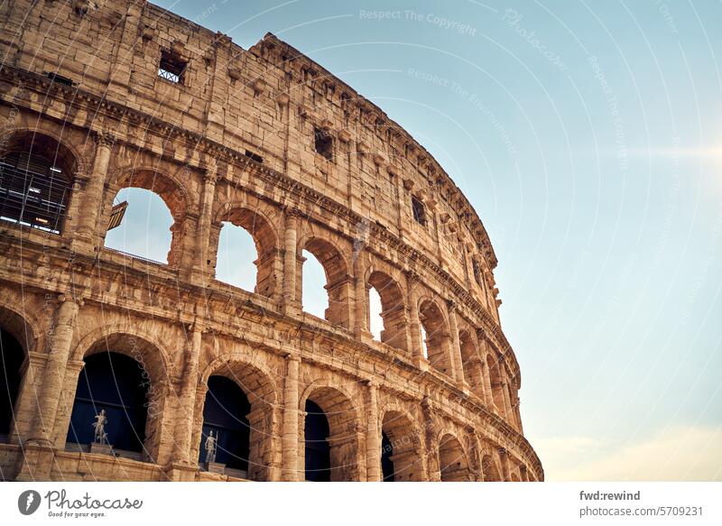 Kolosseum von Rom Architektur historisch antik Tourismus Denkmal Ferien & Urlaub & Reisen Kultur Wahrzeichen Gebäude Italien Römer Europa berühmt Italienisch