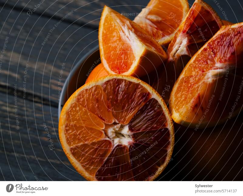 rote Orangen Frucht Orangensaft Salat mit Orangen Orangenhain Griechenland Spanien