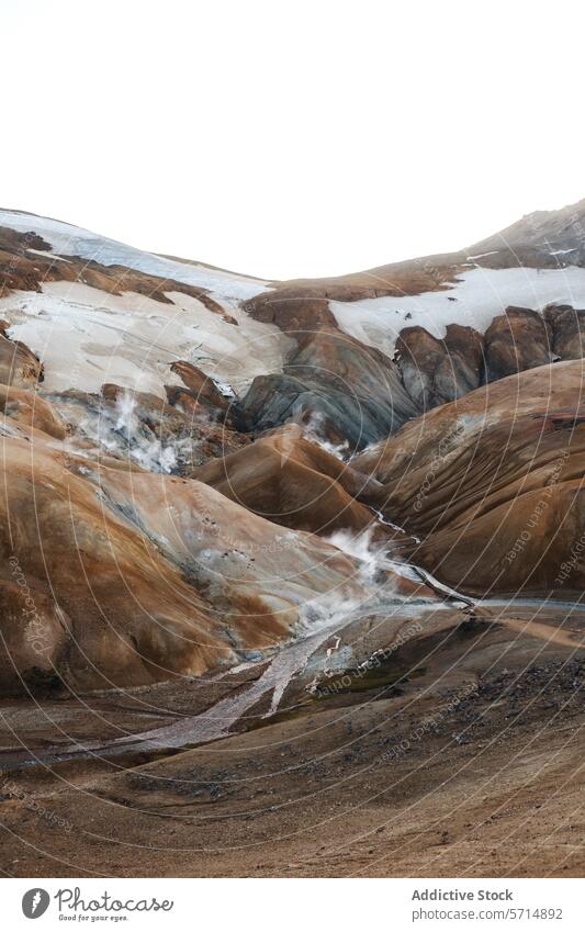 Geothermische Landschaft bei KerlingarfjÃ¶ll in Island kerlingarfjÃ¶ll Geothermie entlüftet Dämpfen Berge u. Gebirge Highlands Gelände vulkanisch Natur reisen