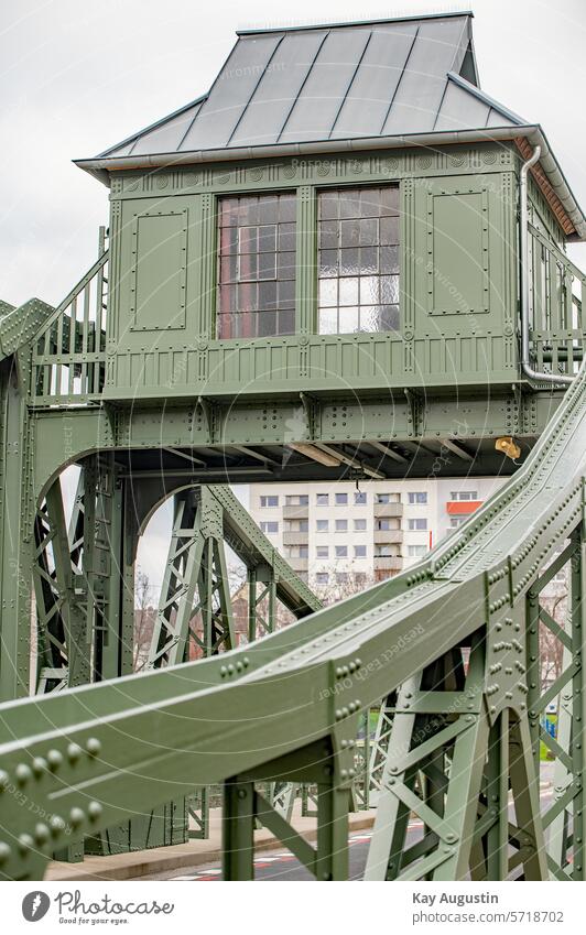 Maschinenhaus Drehbrücke Deutzer Hafen Deutzer Drehbrücke Köln Cologne Hafendrehbrücke Drehantrieb Restauriert Alte Brücke Brücken Historisch Malerisch