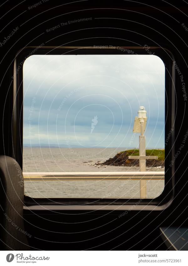 Fähre erreicht bald ihr Ziel Fenster Panorama (Aussicht) Ferne Ferien & Urlaub & Reisen Horizont Himmel Schifffahrt Meer Silhouette Ausflug Insel Signalmast