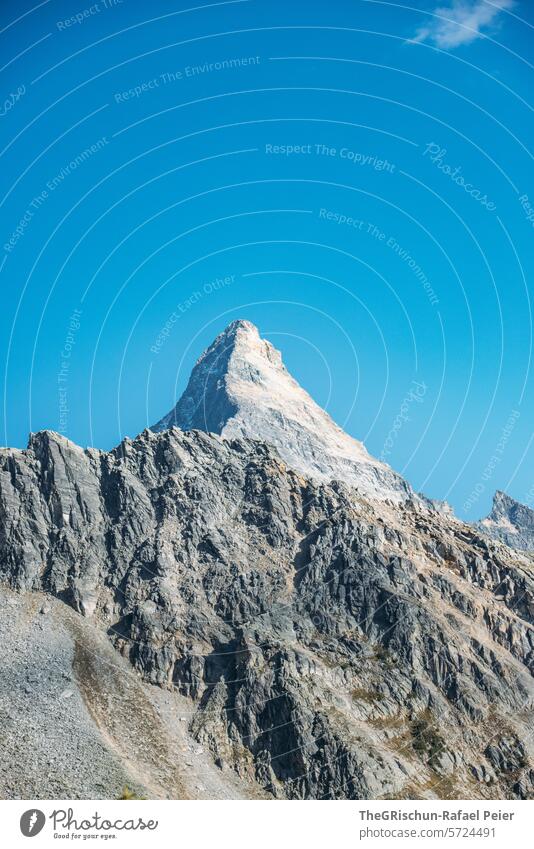 Spitziger Berg welcher aussieht wie das Matterhorn Berge u. Gebirge Kanada Tourismus rogers pass Felsen Wanderung Himmel Landschaft wandern Pass Natur Sommer