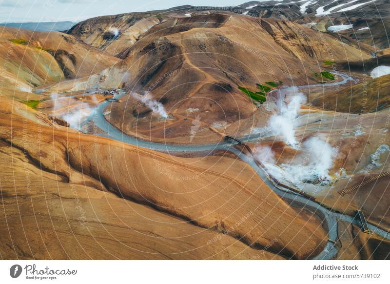 Geothermie-Panorama aus der Luft in Hverir, Island hverir Antenne Ansicht Landschaft Verdunstung Hügel Fluss farbenfroh Mineral panoramisch Natur im Freien