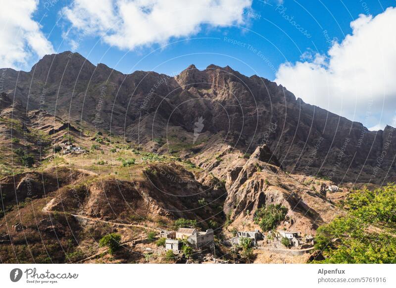 wild und ungezähmt III Santo Antão vulkanisch malerisch Kap Verde Landschaft Afrika Natur Insel Urlaub Berge u. Gebirge Hügel Cabo Verde spitze Zacken