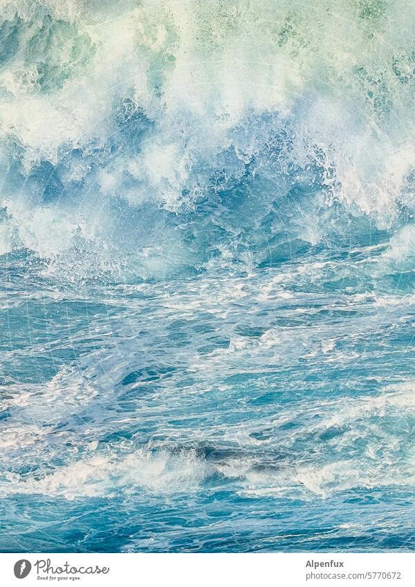 Wilde Wasser wild Wellen Strudel Gischt Brandung Küste Urelemente nass blau Meer Atlantik Kraft Energie Natur Naturgewalt Tsunami Wellengang bedrohlich Schaum