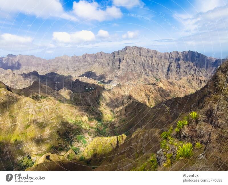 wild und ungezähmt II Santo Antão vulkanisch malerisch Kap Verde Landschaft Afrika Natur Insel Urlaub Berge u. Gebirge Hügel Cabo Verde spitze Zacken