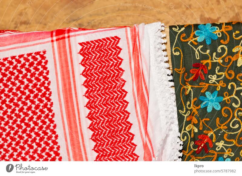 die Textur des traditionellen symbolischen arabischen Schals aus Baumwolle Keffiyeh Muster Hintergrund Jordanien Gewebe Palästina saudisch Beduinen
