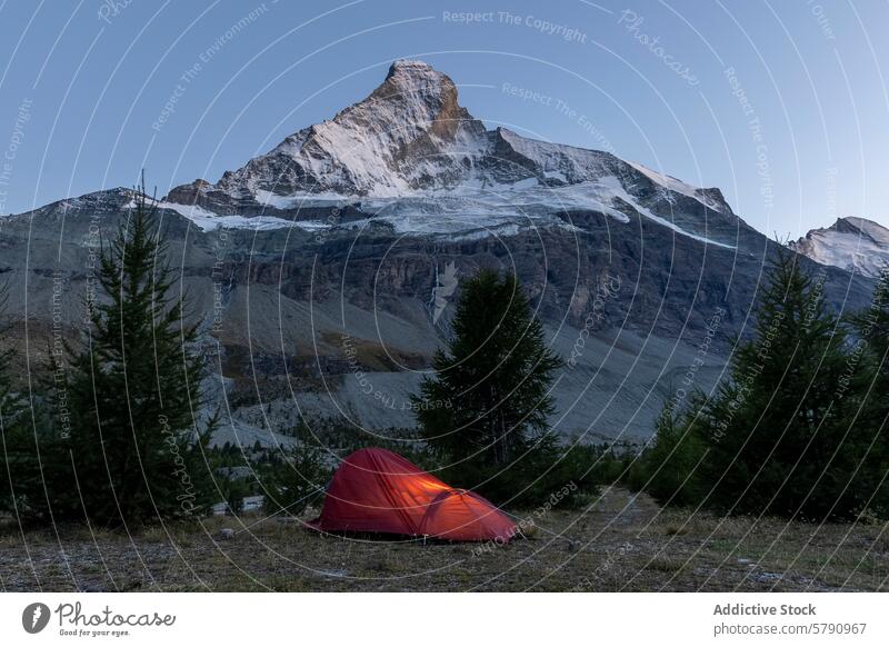 Frühlingscamping am majestätischen Matterhorn Zelt Schweiz Camping Campingplatz Berge u. Gebirge Alpen Gelassenheit Landschaft im Freien Abenteuer reisen Natur
