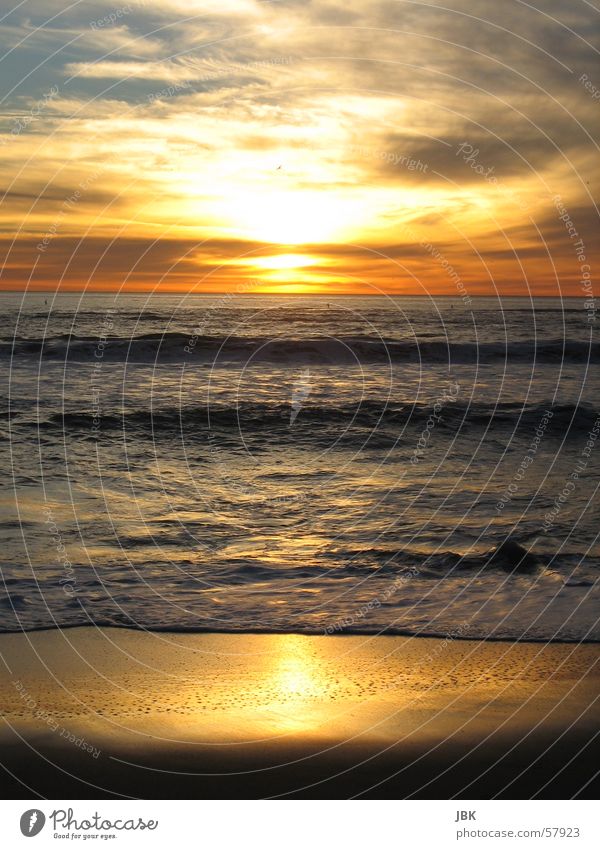 Santa Monica Strand Meer Sonnenuntergang Abendsonne Wellen Reflexion & Spiegelung