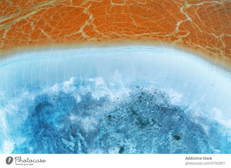 Luftaufnahme der lebhaften Salzlagunen in Toledo, Spanien Antenne Ansicht Lagune Schwingung Farbe Muster Natur Schönheit Landschaft Wasser Kochsalzlösung
