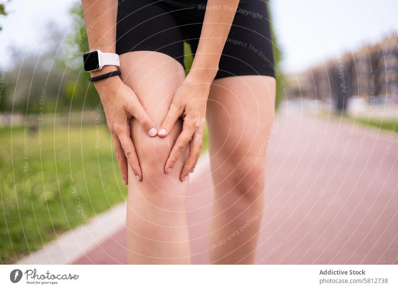 Sport Workout Knieverletzung Unfall Schmerzen Erwachsener Anatomie Arthritis Athlet Körper Knochen gebrochen Pflege Verkrampfung Krankheit Übung Fitness Fuß