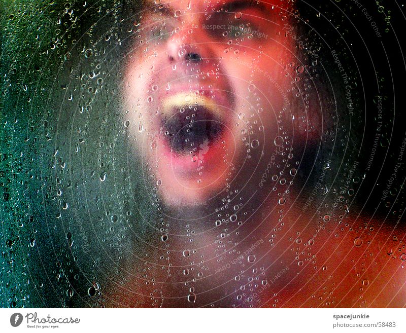 Bis zum Erbrechen schreien Wassertropfen unheimlich verrückt Dusche (Installation) gruselig Horrorfilm Mensch Gesicht Auge Unterwasseraufnahme Filmindustrie