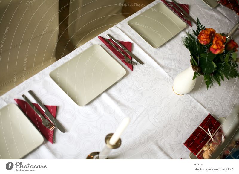 Festmahl | Leckeres Ernährung Abendessen Festessen Gedeck Geschirr Teller Besteck Messer Gabel Blumenstrauß Kerzenständer Vase Tischwäsche schön Gefühle