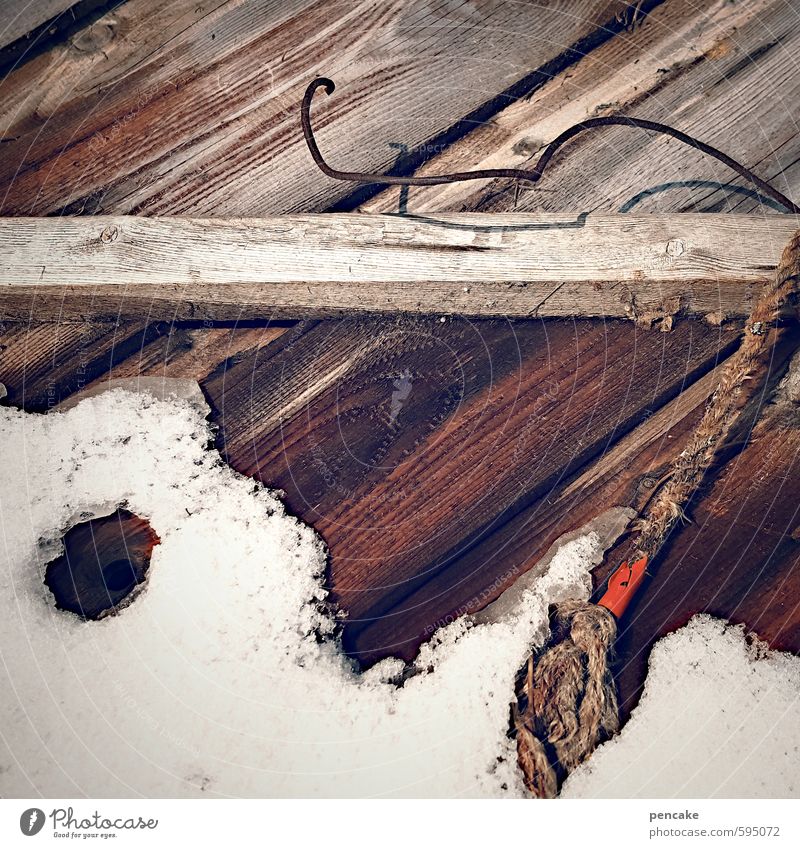 zahnlos Natur Urelemente Winter Klimawandel Schnee Holz Wasser Zeichen Diät Tauziehen warten Seil Draht Rückzug Tauwetter schmelzen Gesichtsausschnitt nass