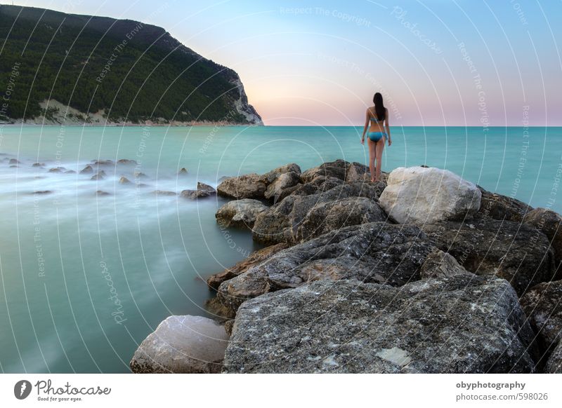 Natürliche Freiheit Landschaft Wasser Sommer Felsen Wellen Strand Fröhlichkeit Marche Vacanza acqua Feiertag Italien Stute numana oby verärgern sirolo