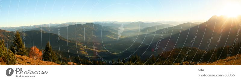 Abendpanorama Panorama (Aussicht) Baum Wald Alm Gipfel Sonnenuntergang Österreich Berge u. Gebirge Hütte Beleuchtung Tal Ferne groß Panorama (Bildformat)