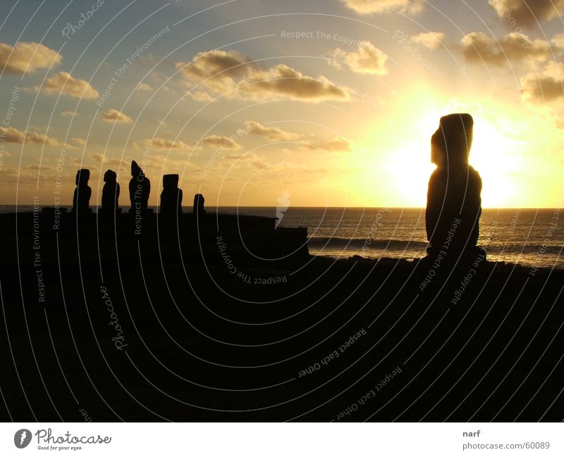 Sunset in easter island, chile Sonnenuntergang Chile moai