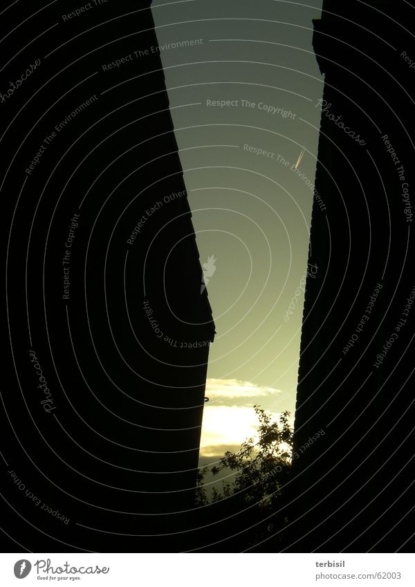 Guckloch Silhouette Loch Sonnenuntergang Flugzeug v-ausschnitt Detailaufnahme silhuette Kontrast dazwischen