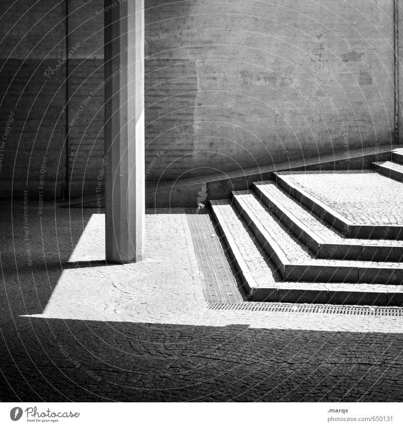 Schattig Freiburg im Breisgau Menschenleer Architektur Mauer Wand Treppe Hof Säule eckig einfach Schwarzweißfoto Außenaufnahme Strukturen & Formen