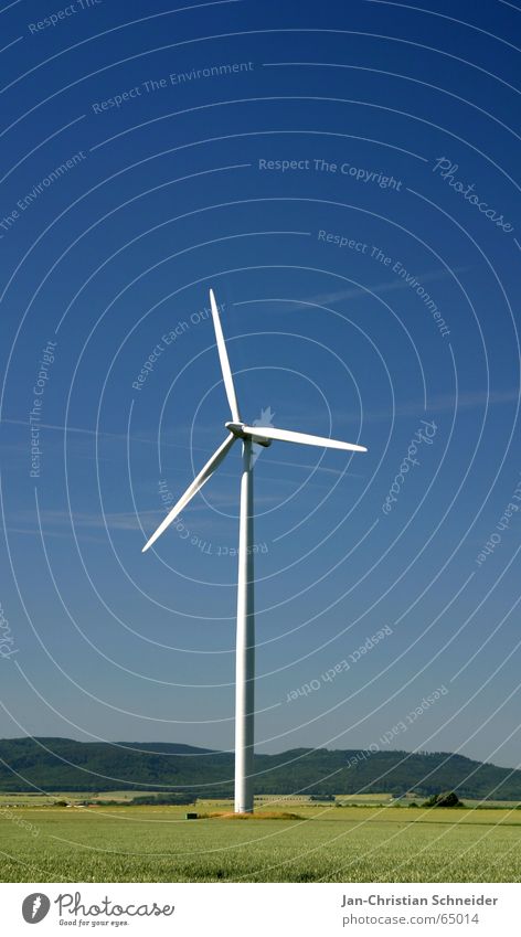Windenergie Elektrizität ökologisch teuer Windkraftanlage Luft Energiewirtschaft Natur Bewegung blau regenerativ