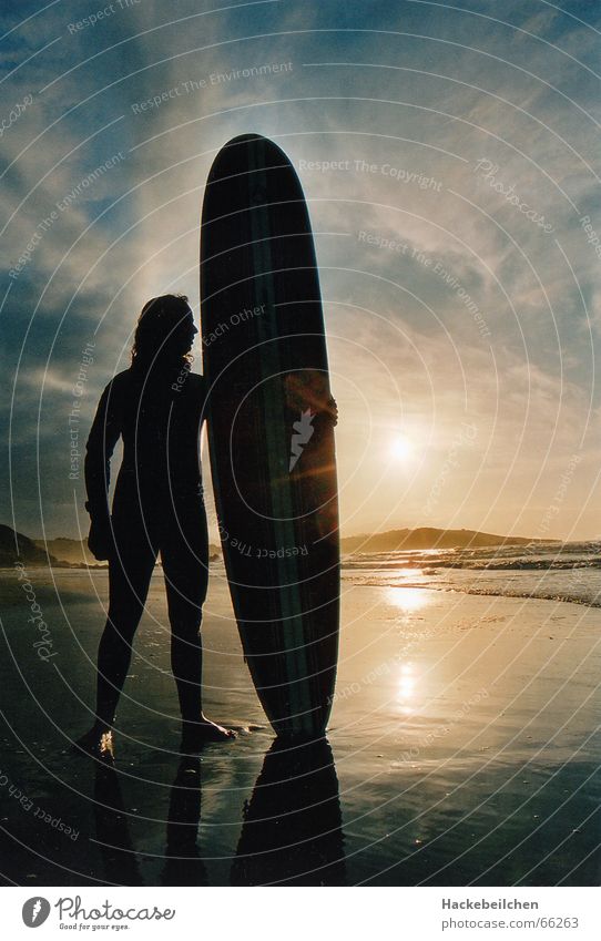soulsearchin´ Surfen Strand Sonnenuntergang Meer Surfer Einsamkeit board Himmel